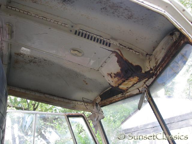 15-window-vw -bus-deluxe-roof-vent.jpg